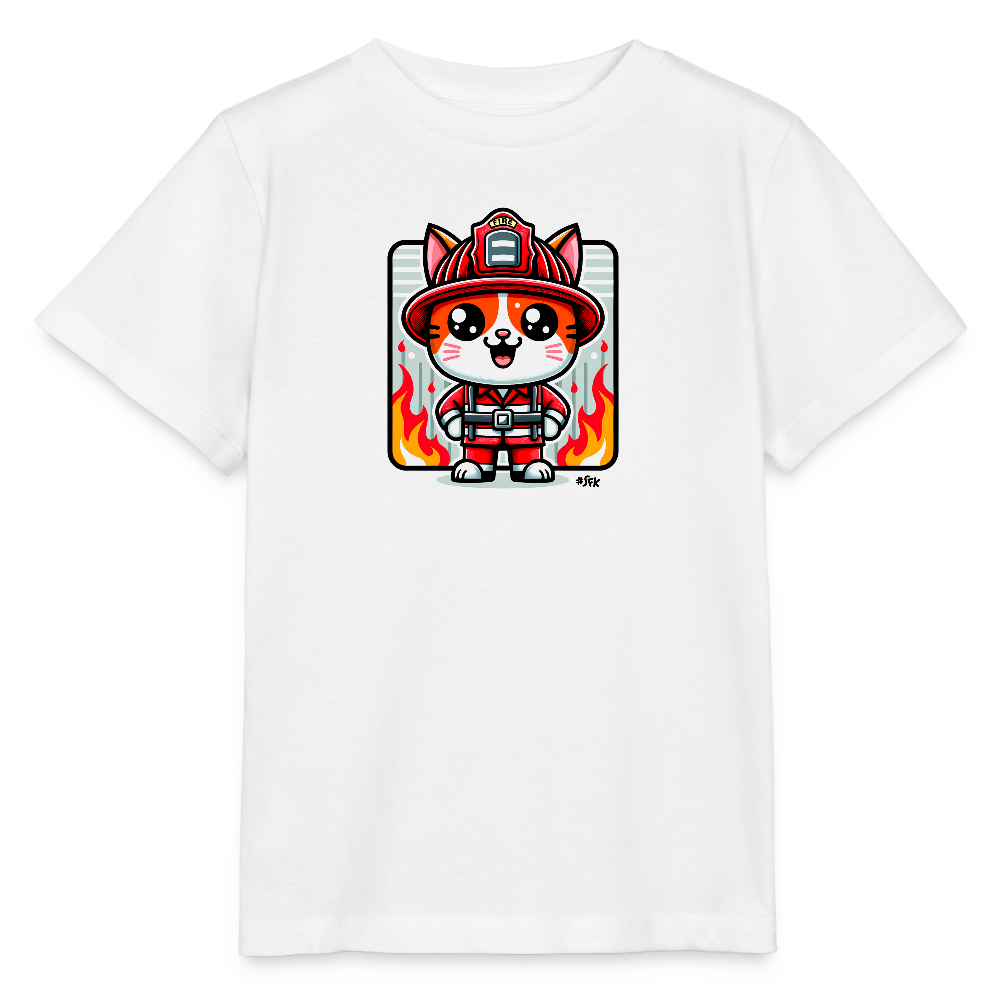 Onlineshop Shirts für Kinder - Das Bild zeigt ein weißes Kinder-T-Shirt mit einem farbenfrohen Druck eines niedlichen Kätzchens in Feuerwehrmontur. Das Kätzchen trägt einen roten Helm und eine rote Uniform, während es fröhlich lächelt. Im Hintergrund sind stilisierte Flammen abgebildet, die dem Design zusätzlichen Charme verleihen. Das Gesamtdesign vermittelt ein Gefühl von Abenteuer und ist ideal für kleine Feuerwehrfans.