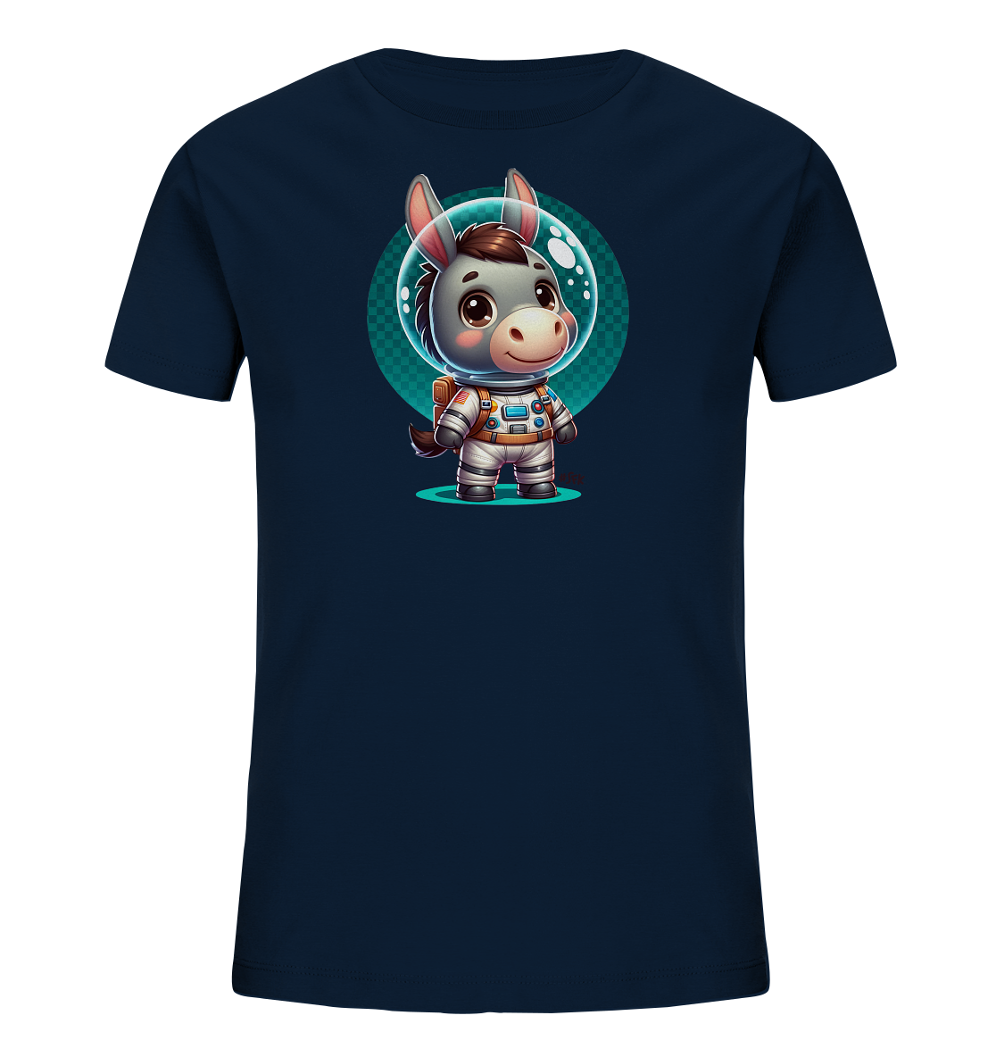 Onlineshop Shirts fuer Kinder - Dieses dunkelblaue Kinder-T-Shirt zeigt eine niedliche Illustration eines Esels in einem Astronautenanzug. Der Esel hat grosse Augen und einen laechelnden Ausdruck unter seinem transparenten Helm. Hinter ihm befindet sich ein runder Hintergrund mit einem Schachbrettmuster. Das Motiv ist spielerisch und fantasievoll gestaltet.