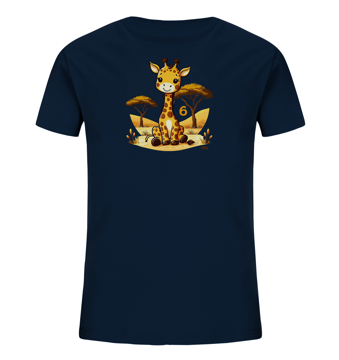 Onlineshop Shirts fuer Kinder - Das Bild zeigt ein dunkelblaues Kinder-T-Shirt mit einem Motiv einer Giraffe. Die suesse Cartoon-Giraffe sitzt vor einer stilisierten Savannenlandschaft mit Baeumen. Neben der Giraffe ist die grosse orangefarbene Zahl '6' platziert. Das Design wirkt freundlich und farbenfroh.