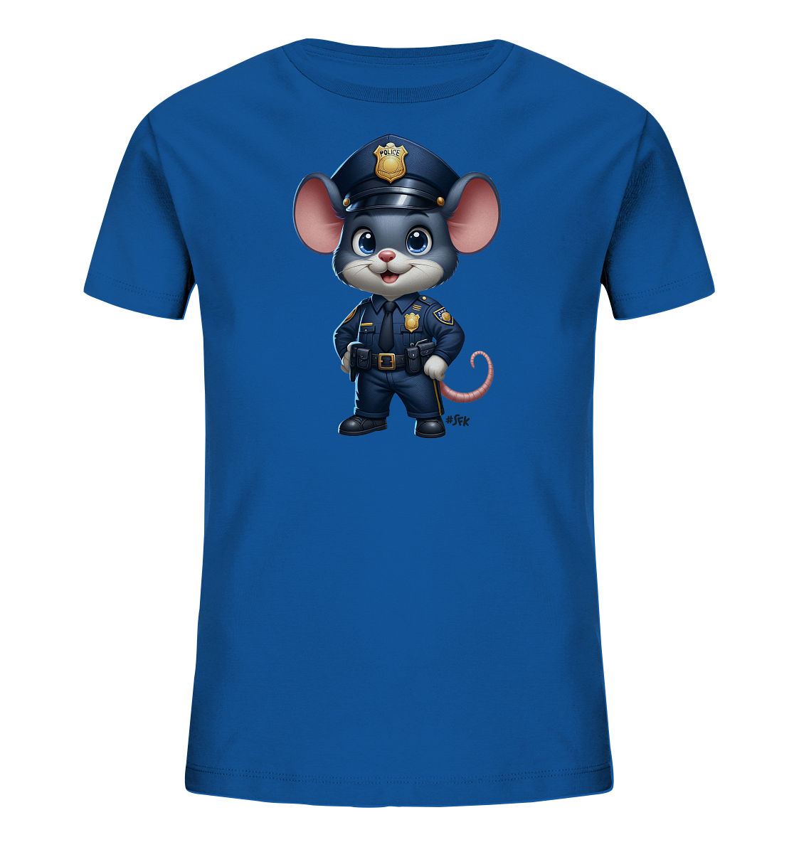 Onlineshop Shirts für Kinder - Das Bild zeigt ein blaues Kinder-T-Shirt auf schwarzem Hintergrund. Auf der Vorderseite des Shirts ist eine detaillierte Illustration einer Maus in einer Polizeiuniform abgebildet. Die Maus trägt eine blaue Uniform, eine Polizeimütze und ein Abzeichen und steht mit den Händen in den Seiten. Die Grafik ist neutral gehalten und zeigt die Maus mit einem freundlichen Ausdruck und großen Augen.