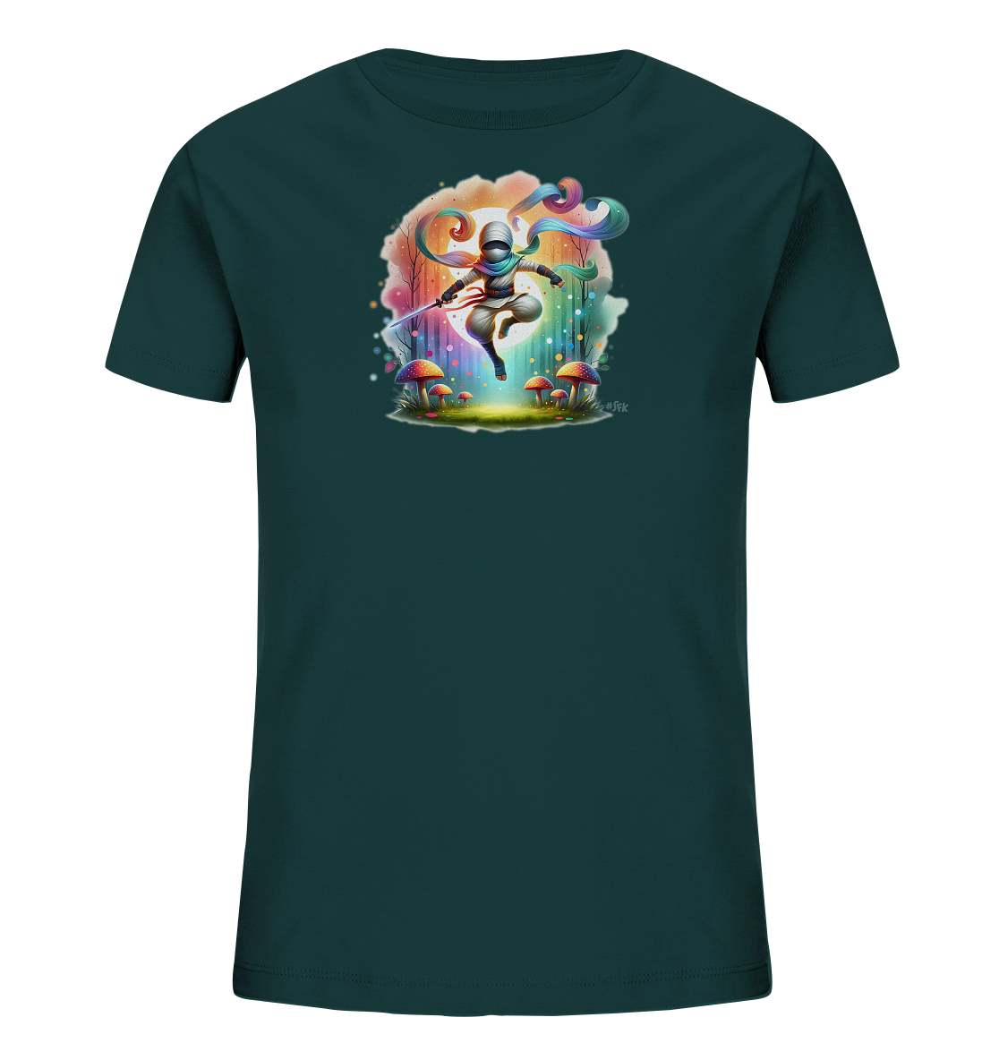 Onlineshop Shirts fuer Kinder - Das dunkelgruene T-Shirt fuer Kinder zeigt ein dynamisches Motiv eines springenden Charakters in Ninja-Kleidung. Eine leuchtende Waffe und ein bunter Schal ergaenzen die Figur. Das Design im Hintergrund enthaelt Fantasyelemente wie Pilze und leuchtende Farben. Es strahlt Abenteuer und Energie aus.