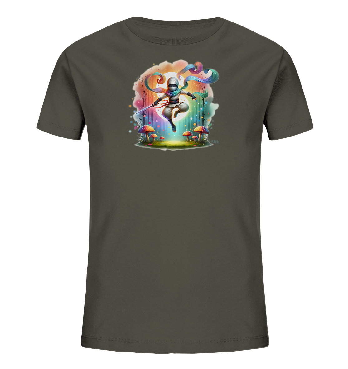 Onlineshop Shirts fuer Kinder - Das Bild zeigt ein dunkelgruenes Kinder-T-Shirt mit einem farbenfrohen Aufdruck. In der Mitte ist eine Figur in dynamischer Pose dargestellt, umgeben von einer fantastischen Szene mit leuchtenden Pilzen und Baeumen. Der Hintergrund ist leuchtend und schillernd, was dem Motiv eine magische Ausstrahlung verleiht. Die lebendigen Farben des Drucks heben sich gut vom Stoff ab.