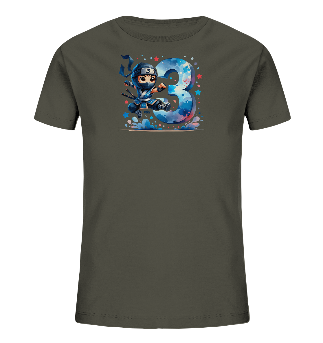 Onlineshop Shirts fuer Kinder - Das Bild zeigt ein dunkelgraues T-Shirt fuer Kinder mit einem farbenfrohen Motiv auf der Vorderseite. Ein kleiner, blauer Ninja-Charakter springt energisch neben einer grossen, stilisierten Zahl '3'. Das Design wird von kleinen Sternen und wolkigen Elementen umrahmt, was dem Shirt einen dynamischen und verspielten Look verleiht.