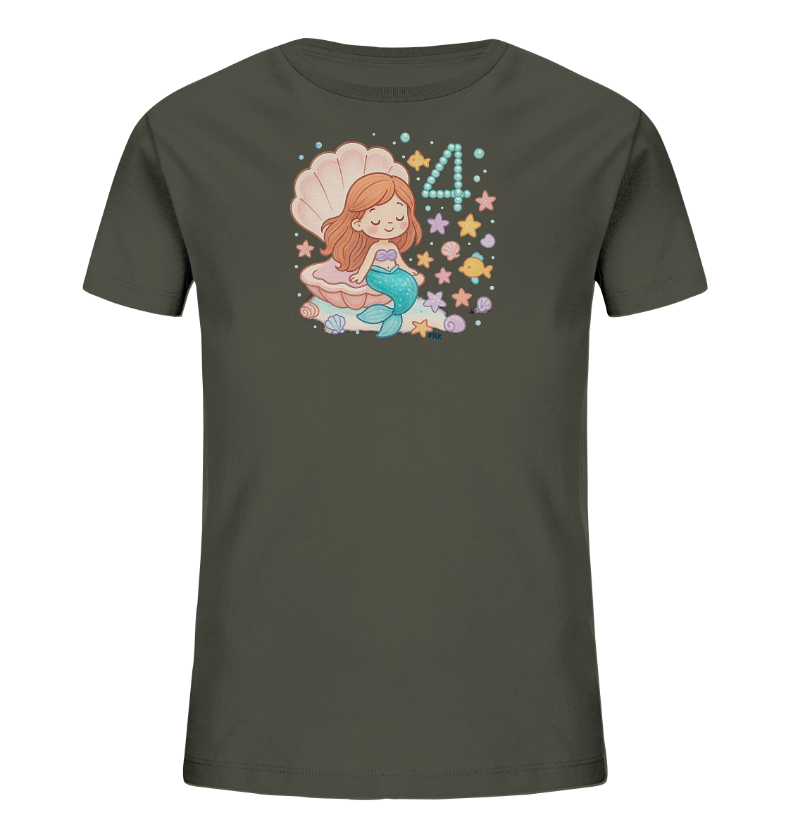 Onlineshop Shirts fuer Kinder - Das Bild zeigt ein dunkelgraues Kinder-T-Shirt. Auf der Vorderseite ist eine Illustration einer Meerjungfrau in einer Muschel zu sehen. Die Meerjungfrau ist von verschiedenen maritimen Elementen wie Seesternen und Muscheln umgeben. Über ihr befindet sich die Zahl 4, dargestellt durch kleine Punkte.