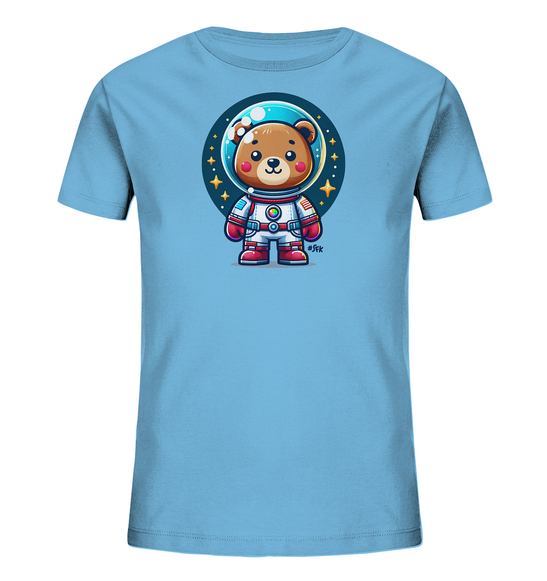 Onlineshop Shirts fuer Kinder - Das Bild zeigt ein hellblaues Kinder-T-Shirt mit einem charmanten Motiv. Darauf ist ein kleiner, brauner Baer in einem weissen Astronautenanzug mit roter Akzentuierung abgebildet. Das Motiv ist umrahmt von einem Kreis mit Sternen, der eine Weltraumkulisse andeutet. Die Darstellung ist farbenfroh und kindgerecht gestaltet.
