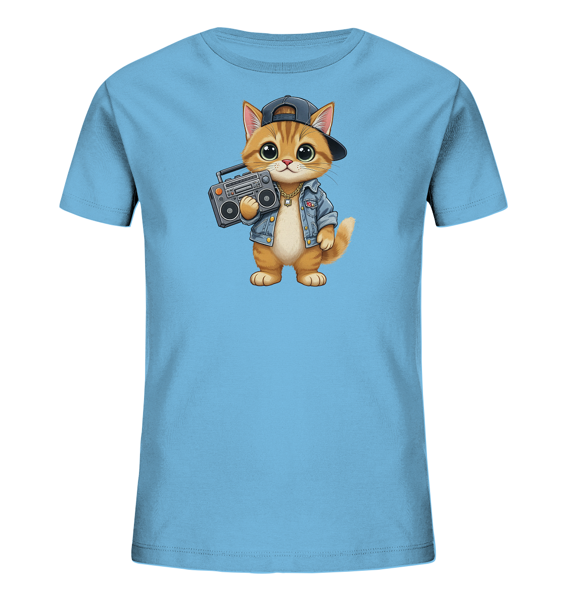 Onlineshop Shirts fuer Kinder - Das Bild zeigt ein hellblaues T-Shirt fuer Kinder. Auf der Vorderseite ist ein stilisiertes Kaetzchen abgebildet, das eine Baseballkappe und eine Jeansjacke traegt. Das Kaetzchen haelt eine Boombox, was dem Motiv einen coolen und verspielten Charakter verleiht.