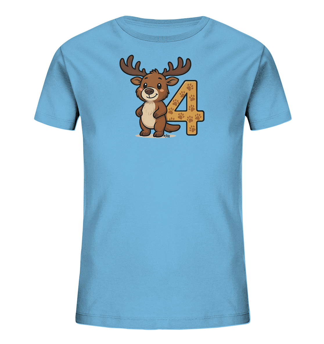 Onlineshop Shirts fuer Kinder - Das Bild zeigt ein hellblaues T-Shirt mit einem niedlichen Cartoon-Rentier auf der Vorderseite. Das Rentier steht neben der Zahl '4', die mit einem Muster aus braunen Pfotenabdruecken gefuellt ist. Das freundliche Rentier hat braunes Fell und grosse Geweihe. Dieses Design ist verspielt und ideal fuer Kinder.