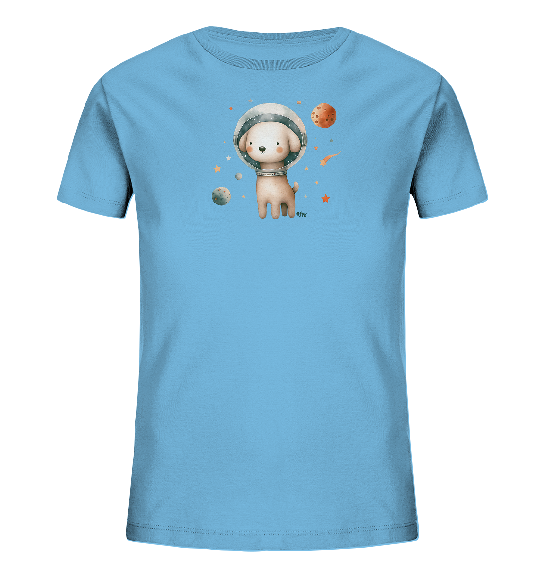 Onlineshop Shirts fuer Kinder - Das Bild zeigt ein hellblaues Kinder-T-Shirt mit einem aufgedruckten Motiv. Darauf ist ein suesser, cartoonartiger Hund zu sehen, der einen Astronautenhelm traegt. Um den Hund herum sind Planeten, Sterne und Kometen in einem Weltraumthema dargestellt. Das Design wirkt verspielt und ist ideal fuer kleine Entdecker.