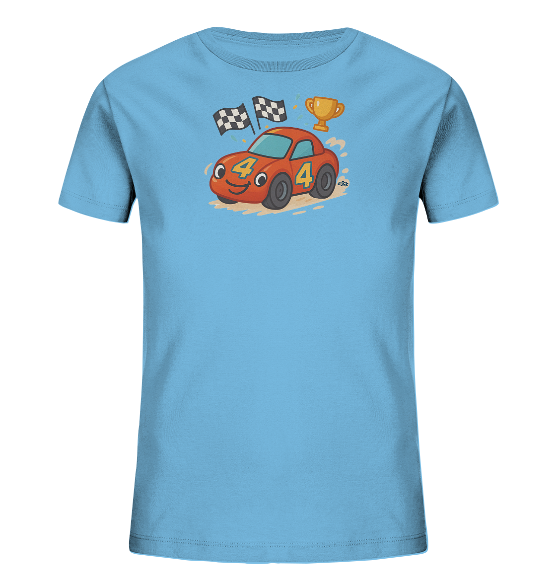 Onlineshop Shirts fuer Kinder - Dieses hellblaue Kinder T-Shirt zeigt ein lustiges Rennauto-Motiv auf der Vorderseite. Das rote Cartoon-Auto mit laechelndem Gesicht hat die Startnummer 4. Hinter dem Auto sind Siegesflaggen und ein goldener Pokal abgebildet. Das Design wirkt dynamisch und froehlich, ideal fuer kleine Rennsportfans.