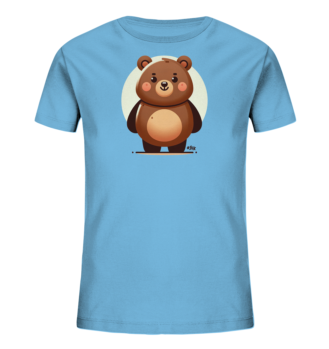 Onlineshop Shirts fuer Kinder - Das Bild zeigt ein hellblaues Kinder-T-Shirt mit einer niedlichen Grafik eines braunen Baeren auf der Vorderseite. Der stilisierte Baer hat grosse runde Augen, eine kleine Nase und rosa Baeckchen und steht vor einem hellen Kreis. Das Design ist schlicht und verspielt.
