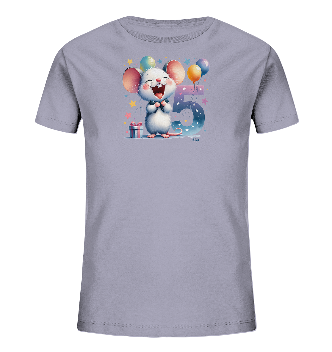 Onlineshop Shirts fuer Kinder - Das Bild zeigt ein hellgraues T-Shirt fuer Kinder. Auf der Vorderseite ist eine froehliche cartoonartige Maus mit einem schwarzen Fliege zu sehen, die lachend die Pfoten zusammenhaelt. Neben der Maus ist die grosse Zahl '5' abgebildet, umgeben von bunten Luftballons, Sternen und einem kleinen Geschenk. Das Design wirkt sehr festlich und ist ideal fuer einen fuenften Geburtstag.