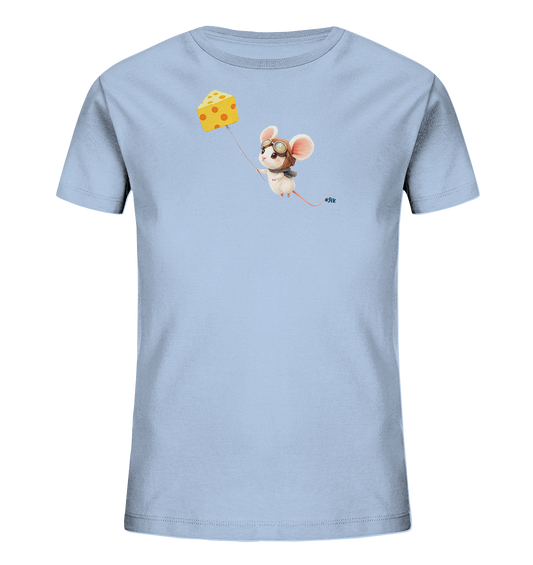 Onlineshop Shirts fuer Kinder - Das hellblaue Kinder-T-Shirt zeigt eine entzueckende, fliegende Maus. Die Maus traegt eine Pilotenmuetze und eine Fliegerbrille und haelt an einem Faden ein grosses Stueck Kaese, das wie ein Ballon aufsteigt. Dieses fantasievolle und verspielte Design verleiht dem Shirt einen froehlichen Charakter.