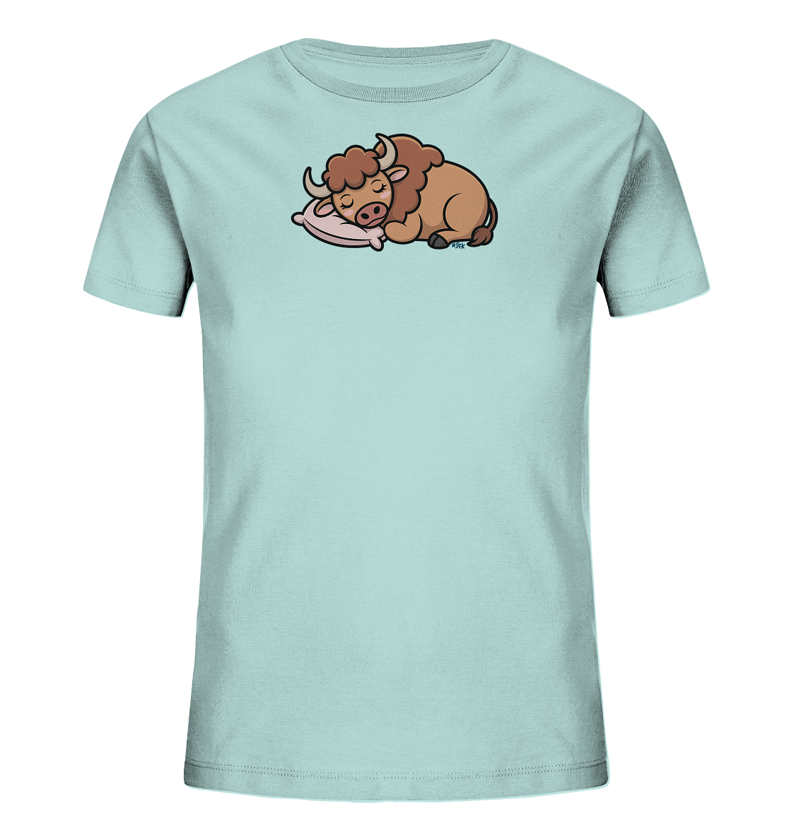 Onlineshop Shirts fuer Kinder - Das Bild zeigt ein hellblaues Kinder-T-Shirt mit einem niedlichen Tiermotiv auf der Brust. Darauf ist ein braunes, bisonaehnliches Tier zu sehen, das friedlich auf einem rosa Kissen schlaeft. Das Tier hat kleine Hoerner und ein flauschiges Fell, was dem Design einen sanften Charakter verleiht. Das Motiv ist zentriert platziert.