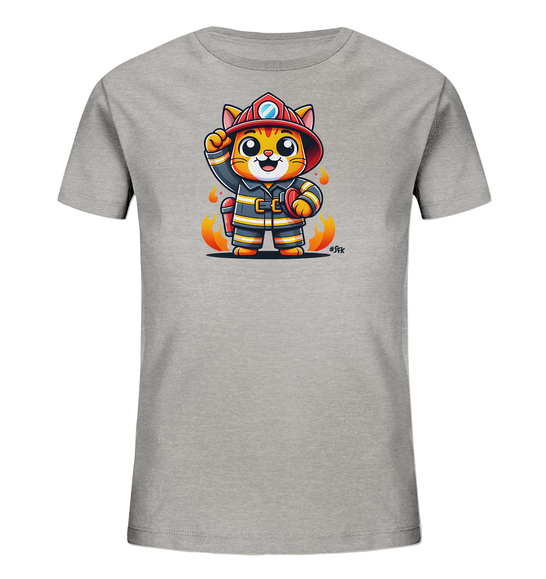 Onlineshop Shirts fuer Kinder - Das Bild zeigt ein graues T-Shirt fuer Kinder mit einem niedlichen Katzenmotiv. Die Katze ist als Feuerwehrmann gekleidet, komplett mit Helm und Uniform. Sie haelt einen Feuerloescher und salutiert vor einem Hintergrund aus Flammen. Dieses Design ist farbenfroh und verspielt.