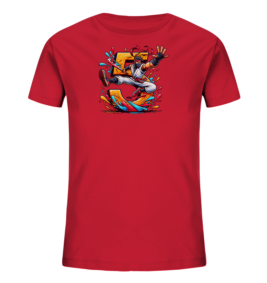 Onlineshop Shirts fuer Kinder - Dieses rote Kinder-T-Shirt ist mit einem aufregenden Grafikdruck verziert. Im Zentrum steht die grosse gelb-orangefarbene Zahl 5, umgeben von dynamischen Farbspritzern. Ein Cartoon-Charakter im Stil eines Ninjas ist in einer Sprungposition ueber der Zahl abgebildet. Das gesamte Design hat einen energiegeladenen und farbenfrohen Look.