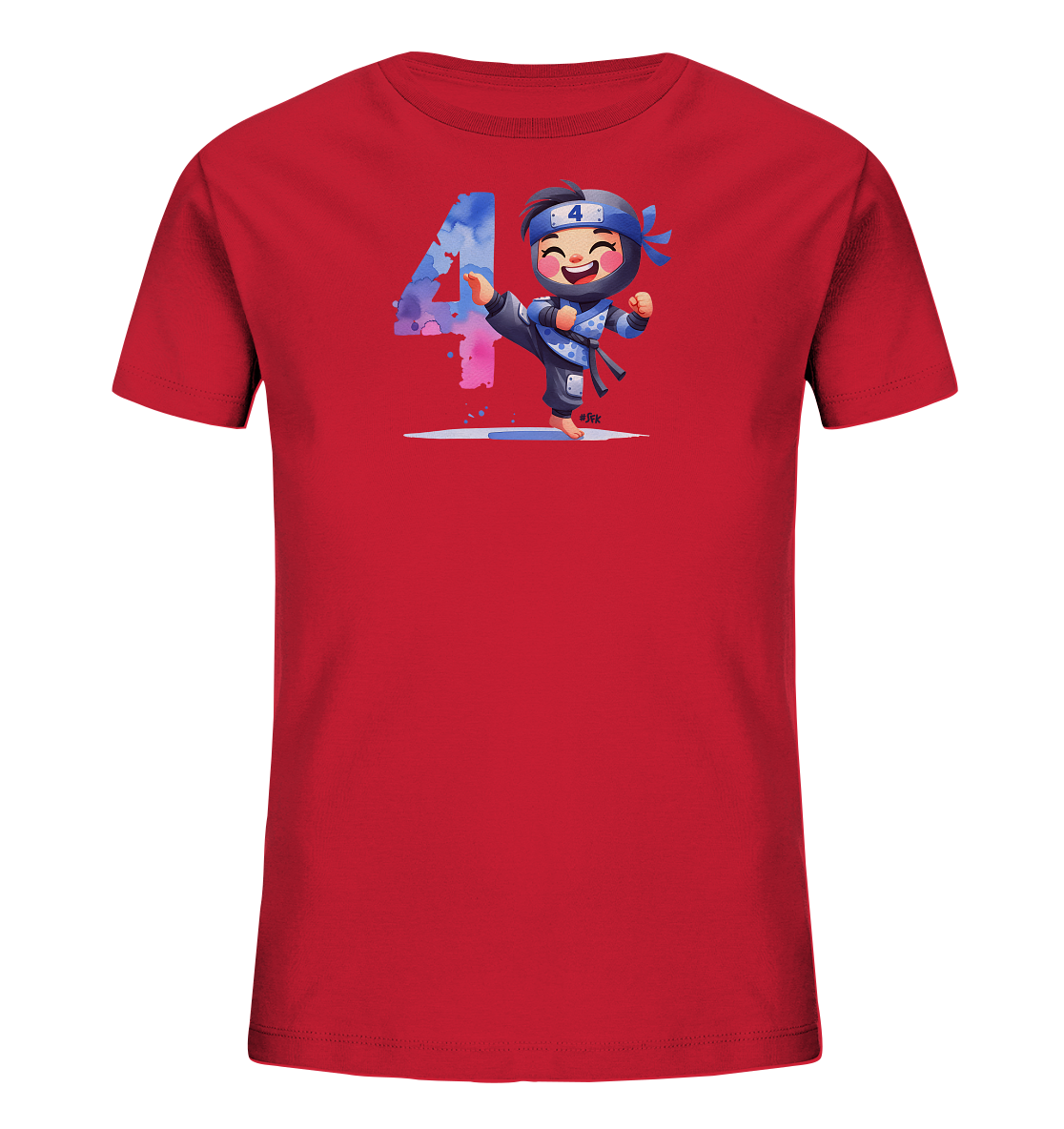 Onlineshop Shirts fuer Kinder - Dieses rote Kinder-T-Shirt zeigt eine grosse, bunte Zahl Vier im Aquarell-Stil. Rechts davon ist ein froehlicher Cartoon-Ninja abgebildet, der gerade einen Tritt ausfuehrt. Der Ninja traegt einen blauen Anzug mit Sternenmuster und ein passendes Stirnband mit einer kleinen Vier. Das Design ist dynamisch und kindgerecht gestaltet.