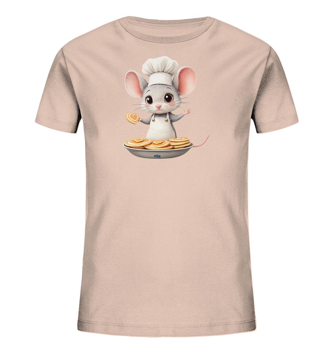 Onlineshop Shirts fuer Kinder - Das Bild zeigt ein hellrosafarbenes T-Shirt fuer Kinder. Auf der Vorderseite ist eine niedliche Maus als Koch dargestellt, komplett mit Kochmuetze und Schuerze. Die Maus haelt ein herzfoermiges Gebaeckstueck in der Pfote und praesentiert eine Pfanne voller weiterer goldener Pfannkuchen. Dieses verspielte Motiv verleiht dem Shirt einen charmanten und backbegeisterten Charakter.