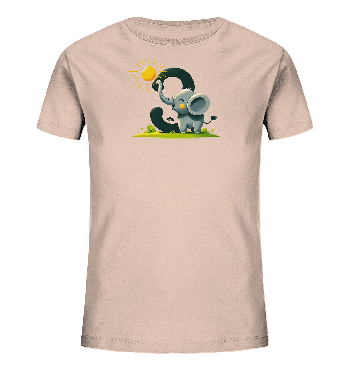 Onlineshop Shirts fuer Kinder - Das Bild zeigt ein hellrosa T-Shirt fuer Kinder mit einem grafischen Aufdruck. Zu sehen ist ein suesser Cartoon-Elefant neben einer grossen, dunklen Zahl "3". Der Elefant greift mit seinem Ruessel nach einer gelben Sonne. Das Design ist mit gruenen Grashalmen ergaenzt und wirkt freundlich.