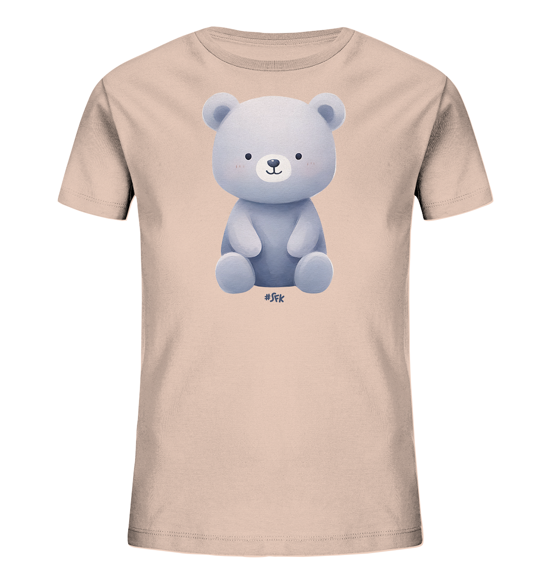 Onlineshop Shirts fuer Kinder - Das Bild zeigt ein hellrosa T-Shirt fuer Kinder mit einem niedlichen Aufdruck eines hellblauen Baeren. Der Baer sitzt aufrecht in einer freundlichen Pose mit grossen Ohren und einem sanften Laecheln. Das Design wirkt kindgerecht und charmant.