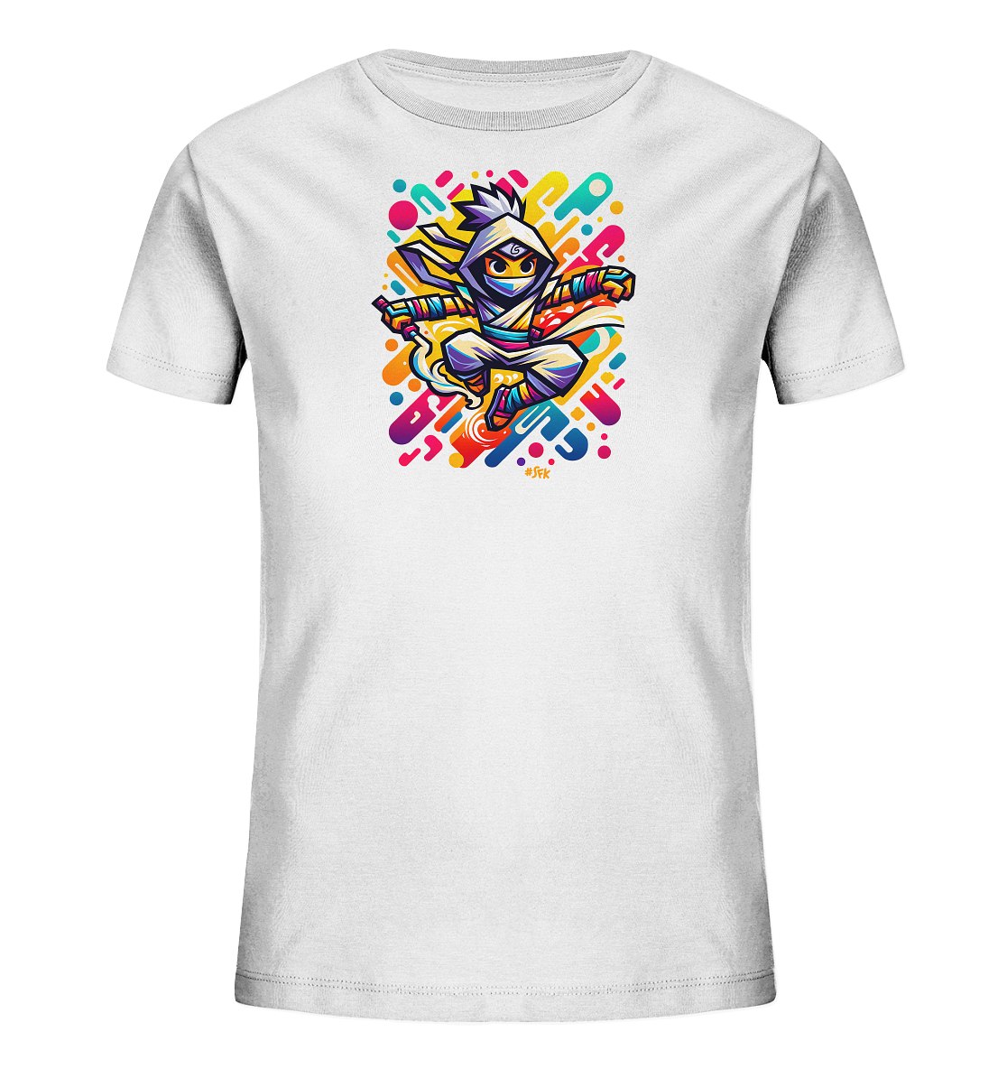 Onlineshop Shirts fuer Kinder - Das Bild zeigt ein weisses T-Shirt fuer Kinder mit einem dynamischen Motiv. Es stellt eine cartoonartige Figur dar, die in einer springenden Kampfposition zu sehen ist. Die Figur traegt ein weisses Outfit mit bunten Akzenten und ist vor einem Hintergrund aus abstrakten, farbenfrohen Formen und Linien platziert. Das Design wirkt energiegeladen und modern.