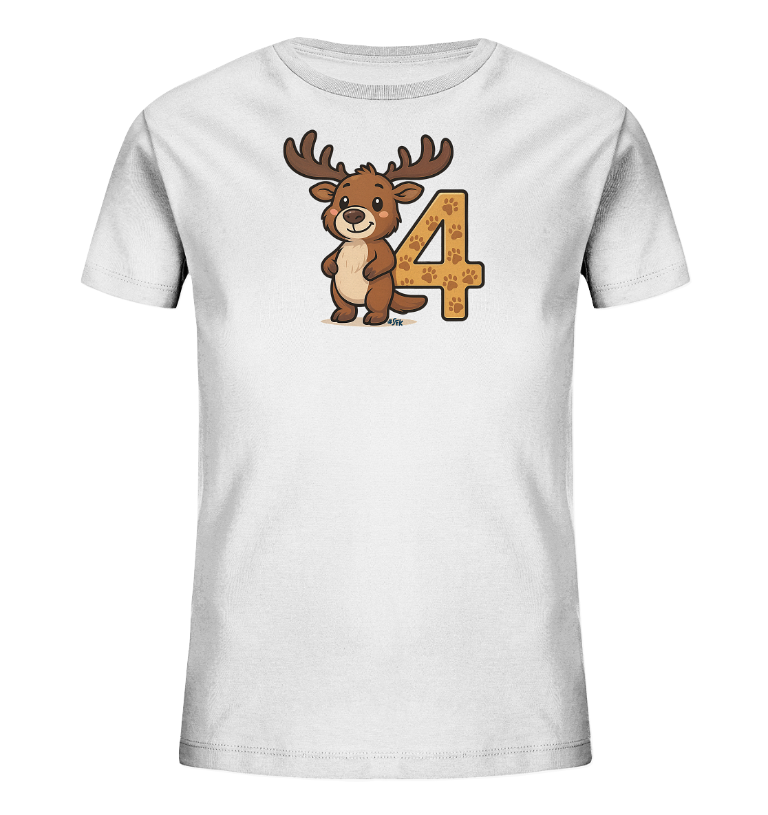 Onlineshop Shirts fuer Kinder - Das Bild zeigt ein weisses Kinder-T-Shirt mit einem lustigen Aufdruck auf der Vorderseite. Abgebildet sind ein freundliches Cartoon-Rentier mit Geweih und die grosse Zahl '4' daneben. Die Ziffer ist mit einem Muster aus braunen Pfotenabdruecken gestaltet, was dem Motiv eine spielerische Note verleiht. Das gesamte Design wirkt froehlich und ansprechend.