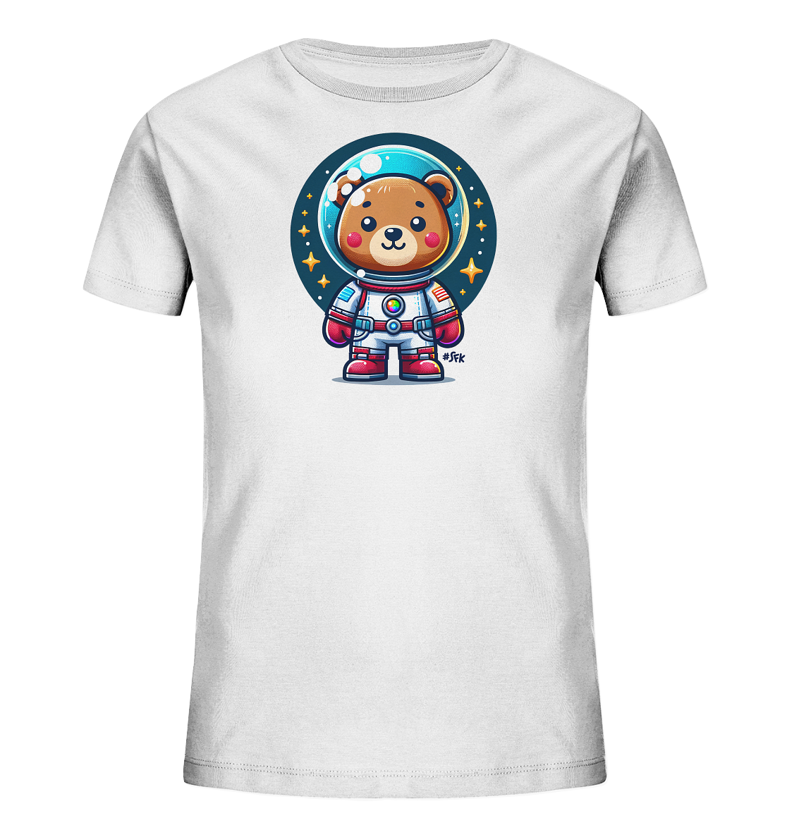 Onlineshop Shirts fuer Kinder - Das Bild zeigt ein weisses Kinder-T-Shirt mit einem Druck auf der Vorderseite. Der Druck stellt einen niedlichen Comic-Baeren in einem Astronautenanzug dar, der vor einem Weltall-Hintergrund steht. Der Baer traegt einen weissen Anzug mit roten und blauen Details und einem transparenten Helm. Der dunkle Kreis im Hintergrund ist mit Sternen und Punkten verziert, was eine kosmische Szene bildet.