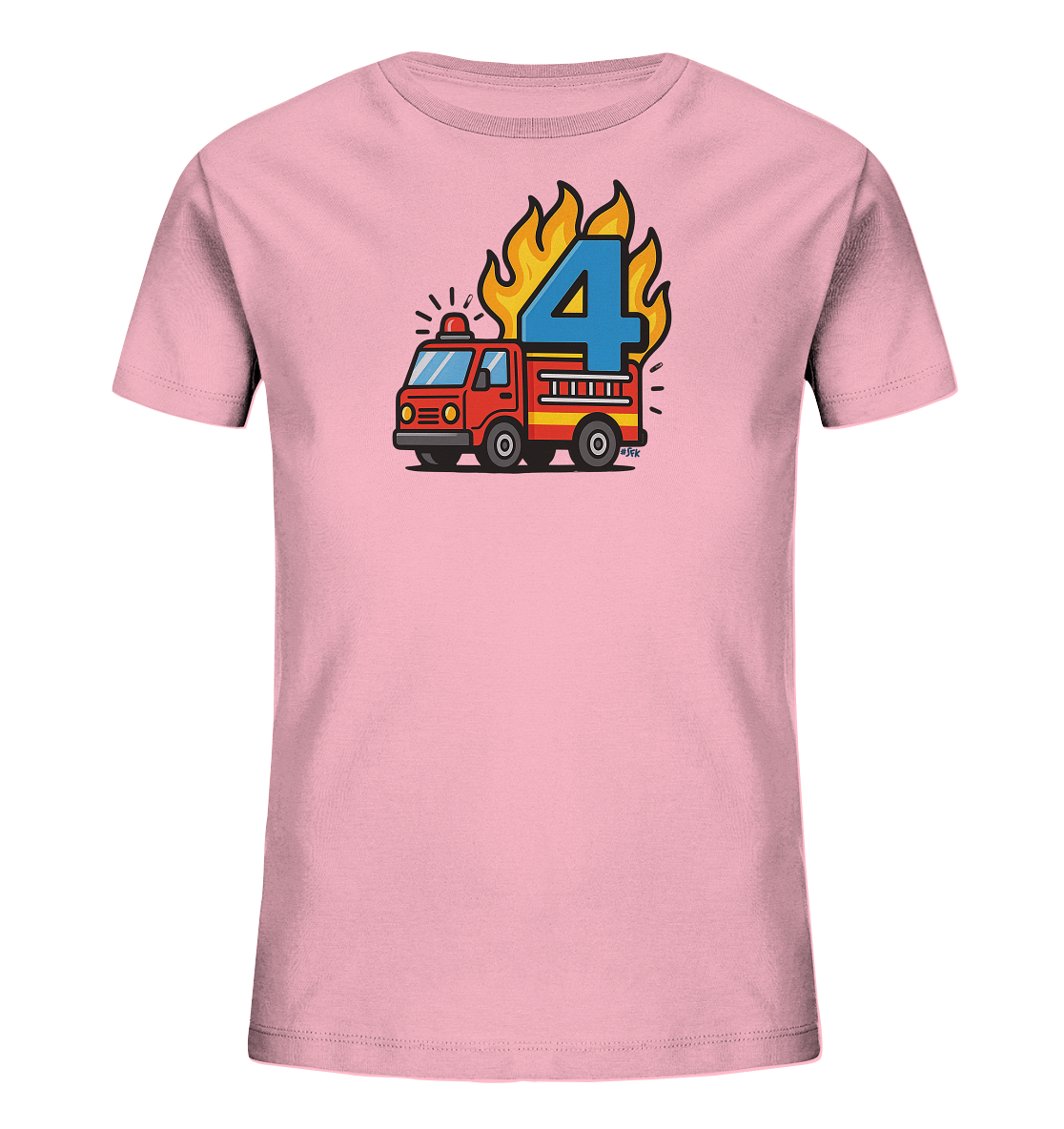 Onlineshop Shirts fuer Kinder - Das Bild zeigt ein hellrosa Kinder-T-Shirt mit einem farbigen Druckmotiv. Zu sehen ist ein roter Feuerwehrwagen, auf dem eine grosse blaue Zahl Vier platziert ist. Gelbe und orange Flammen umgeben die Zahl und den oberen Bereich des Fahrzeugs. Das Design wirkt dynamisch und passend fuer Anlaesse wie einen Geburtstag.
