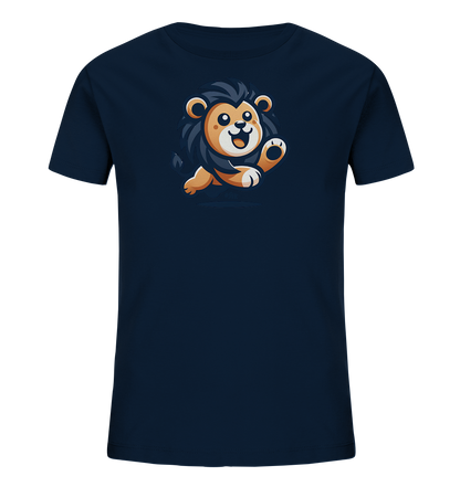 Onlineshop Shirts fuer Kinder - Das Bild zeigt ein dunkelblaues Kinder-T-Shirt mit einem froehlichen, cartoonhaften Loewenmotiv. Der Loewe ist in einer dynamischen Pose dargestellt, als ob er springt, mit einer erhobenen Pfote. Er hat ein freundliches Gesicht und eine dunkle Maehne, wobei warme Farben fuer den Koerper verwendet werden. Das Design wirkt verspielt und lebhaft.