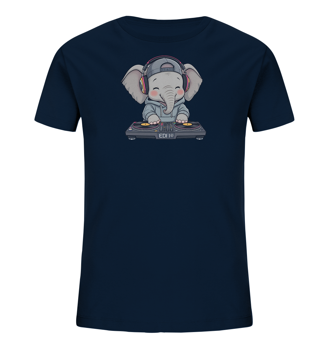 Onlineshop Shirts fuer Kinder - Das dunkelblaue T-Shirt zeigt einen niedlichen Cartoon-Elefanten als DJ. Der Elefant traegt einen grauen Kapuzenpullover, eine Baseballkappe und Kopfhoerer, waehrend er an einem Mischpult sitzt. Die Illustration ist farbenfroh und vermittelt einen froehlichen, musikalischen Eindruck, ideal fuer Kinder. Es ist eine detaillierte und verspielte Grafik auf der Vorderseite des Shirts.