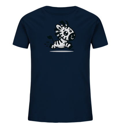Onlineshop Shirts fuer Kinder - Das Bild zeigt ein dunkelblaues Kinder-T-Shirt mit einer niedlichen Cartoon-Grafik. Das Motiv ist ein rennendes Zebra mit grossen Augen und einem Laecheln. Das Zebra hat schwarz-weisse Streifen und wirkt dynamisch und froehlich. Dieses Design ist verspielt und ansprechend fuer Kinder.