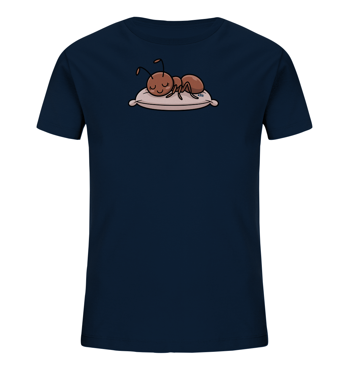 Onlineshop Shirts fuer Kinder - Das dunkelblaue T-Shirt praesentiert ein niedliches Cartoon-Motiv einer schlafenden Ameise. Die braune Ameise ruht friedlich auf einem hellrosafarbenen Kissen mit geschlossenen Augen und einem sanften Laecheln. Dieses spielerische Design ist in einem klaren, kinderfreundlichen Stil illustriert und verleiht dem Oberteil einen beruhigenden Charakter.