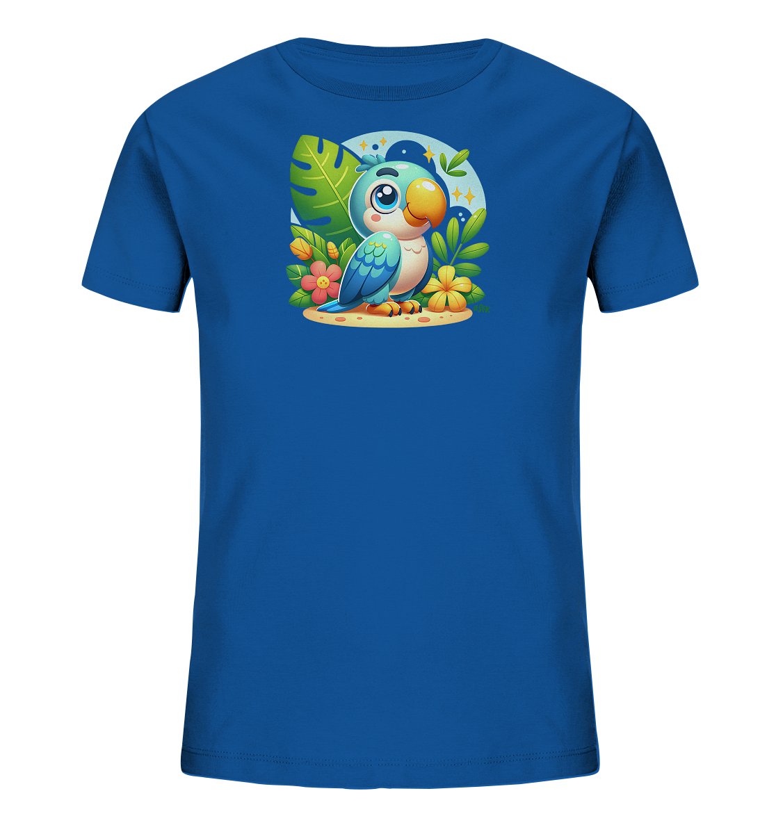 Onlineshop Shirts fuer Kinder - Das Bild zeigt ein leuchtend blaues Kinder-T-Shirt mit einer farbenfrohen Illustration auf der Vorderseite. Zu sehen ist ein niedlicher blauer Cartoon-Papagei, umgeben von tropischen Blaettern und Blumen in Pink und Gelb. Der Hintergrund bildet ein blauer Kreis mit kleinen Sternen. Das Motiv wirkt froehlich und detailreich.