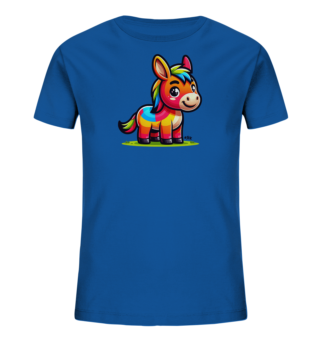 Onlineshop Shirts fuer Kinder - Das blaue Kinder-T-Shirt zeigt eine bunte Grafik auf der Vorderseite. Abgebildet ist ein freundliches, cartoonhaftes Tier, das einem Esel aehnelt. Es hat farbige Streifen am Koerper, eine bunte Maehne und einen laechelnden Ausdruck, stehend auf Gras.