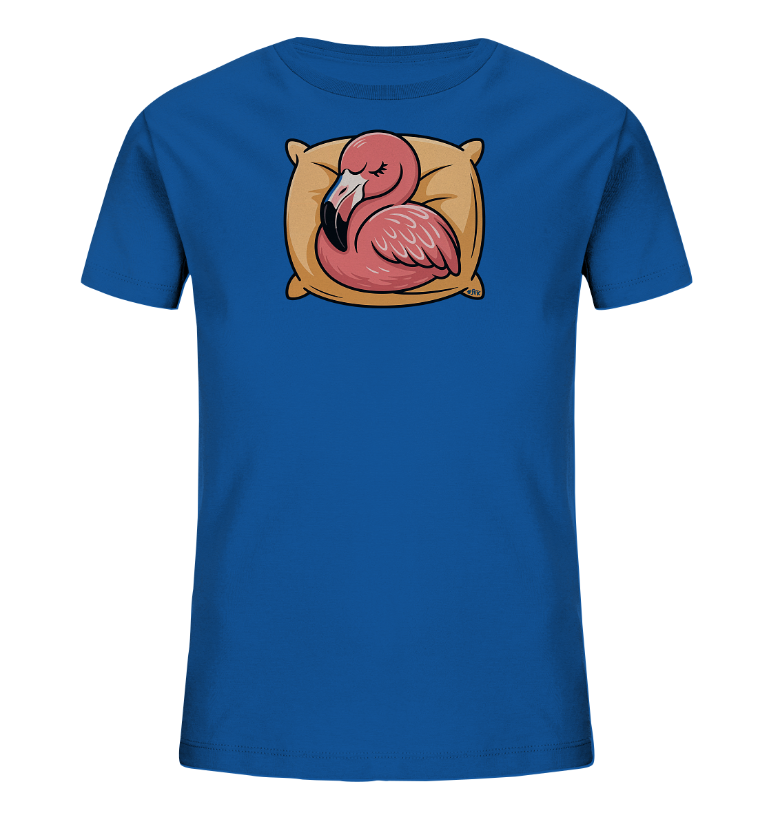 Onlineshop Shirts fuer Kinder - Das Bild zeigt ein blaues Kinder-T-Shirt mit einem niedlichen Motiv eines schlafenden Flamingos. Der rosafarbene Flamingo liegt gemuetlich auf einem beigen Kissen, die Augen geschlossen und den Schnabel eingebettet. Die Illustration ist im Cartoon-Stil gehalten und verleiht dem Shirt einen ruhigen und suessen Charakter.