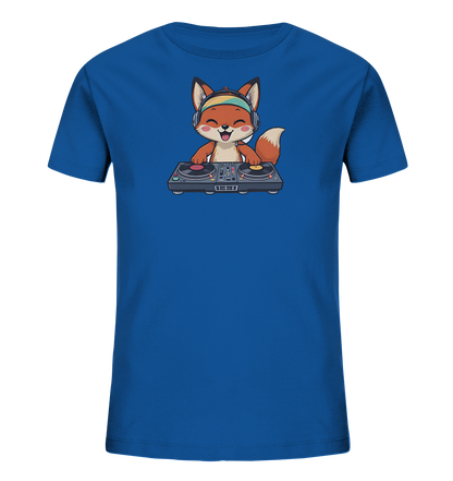 Onlineshop Shirts fuer Kinder - Das blaue T-Shirt zeigt einen niedlichen Cartoon-Fuchs mit Kopfhoerern. Der Fuchs sitzt froehlich laechelnd hinter einem DJ-Mischpult mit zwei Plattenspielern. Das Design wirkt verspielt und faengt die Freude an Musik ein, ideal fuer Kinder.