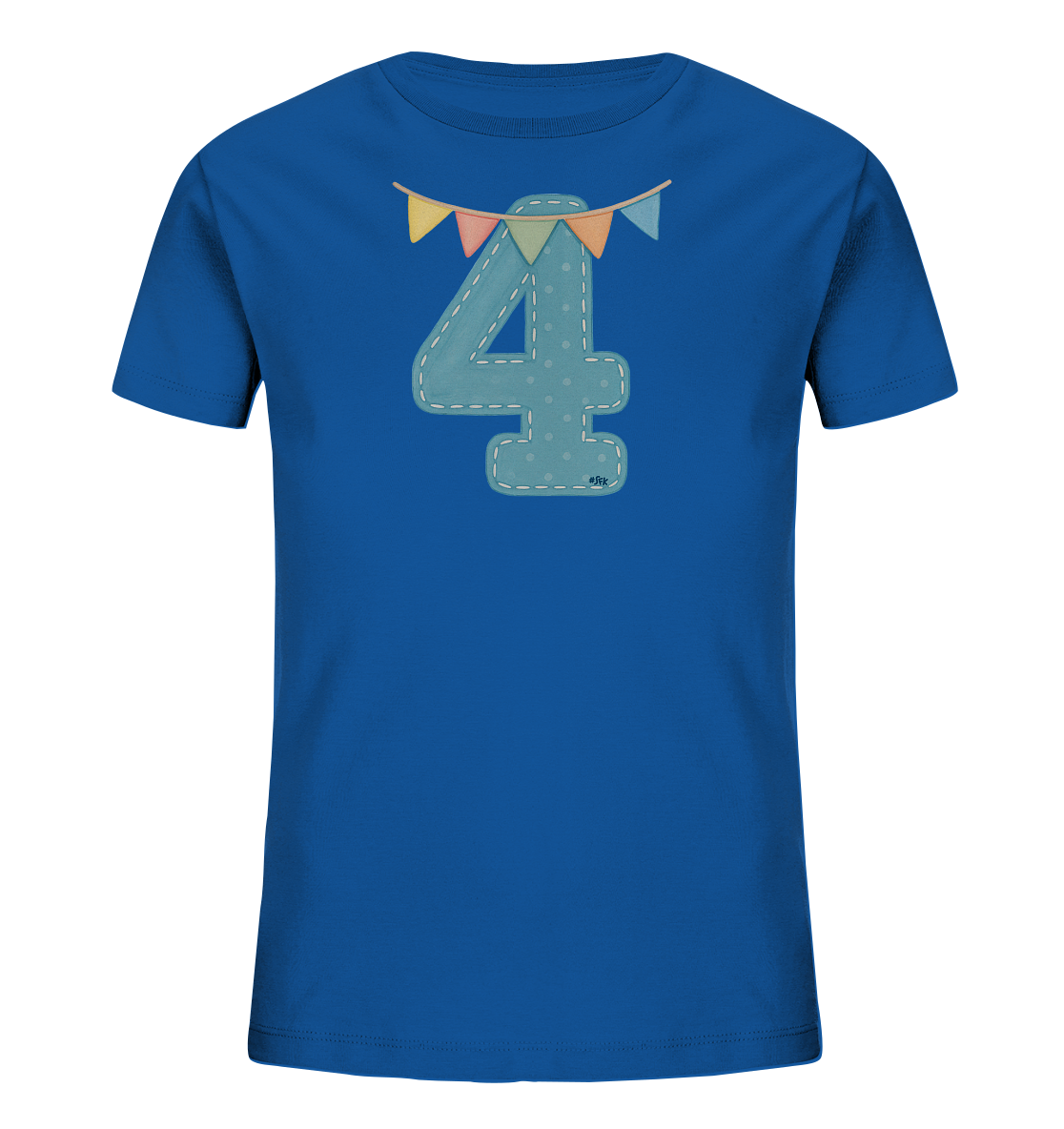 Onlineshop Shirts fuer Kinder - Das Bild zeigt ein blaues T-Shirt fuer Kinder. Auf der Vorderseite ist die Zahl '4' in einem hellblauen Design mit gepunktetem Muster abgebildet. Das Motiv wirkt wie aufgenaeht und wird von einer bunten Wimpelkette darueber ergaenzt. Die Gestaltung ist verspielt und farbenfroh.