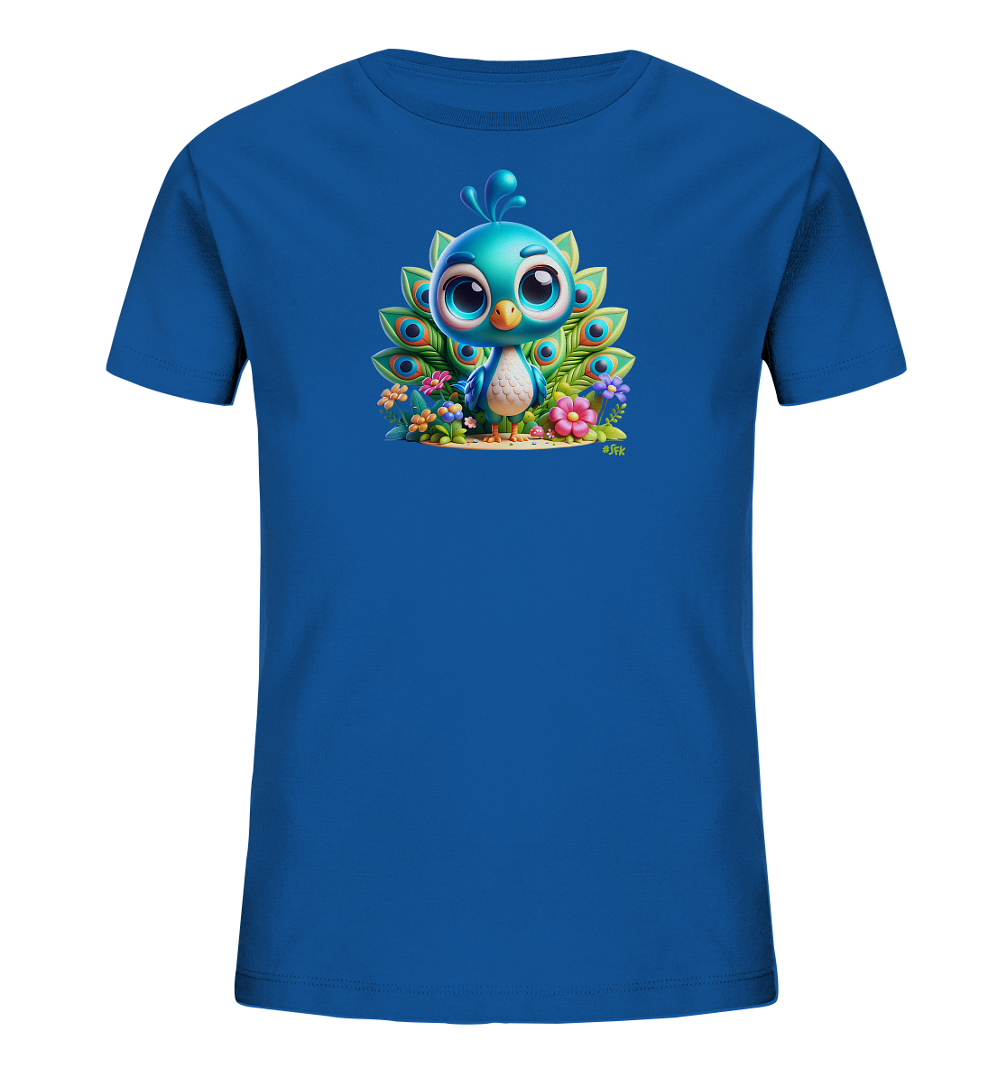 Onlineshop Shirts fuer Kinder - Das Bild zeigt ein blaues Kinder T-Shirt. Auf der Vorderseite ist ein niedlicher, cartoonhafter Pfau abgebildet. Der Pfau hat grosse Augen und wird von seinen bunten Schwanzfedern sowie Blumen eingerahmt. Das Design wirkt farbenfroh und verspielt.