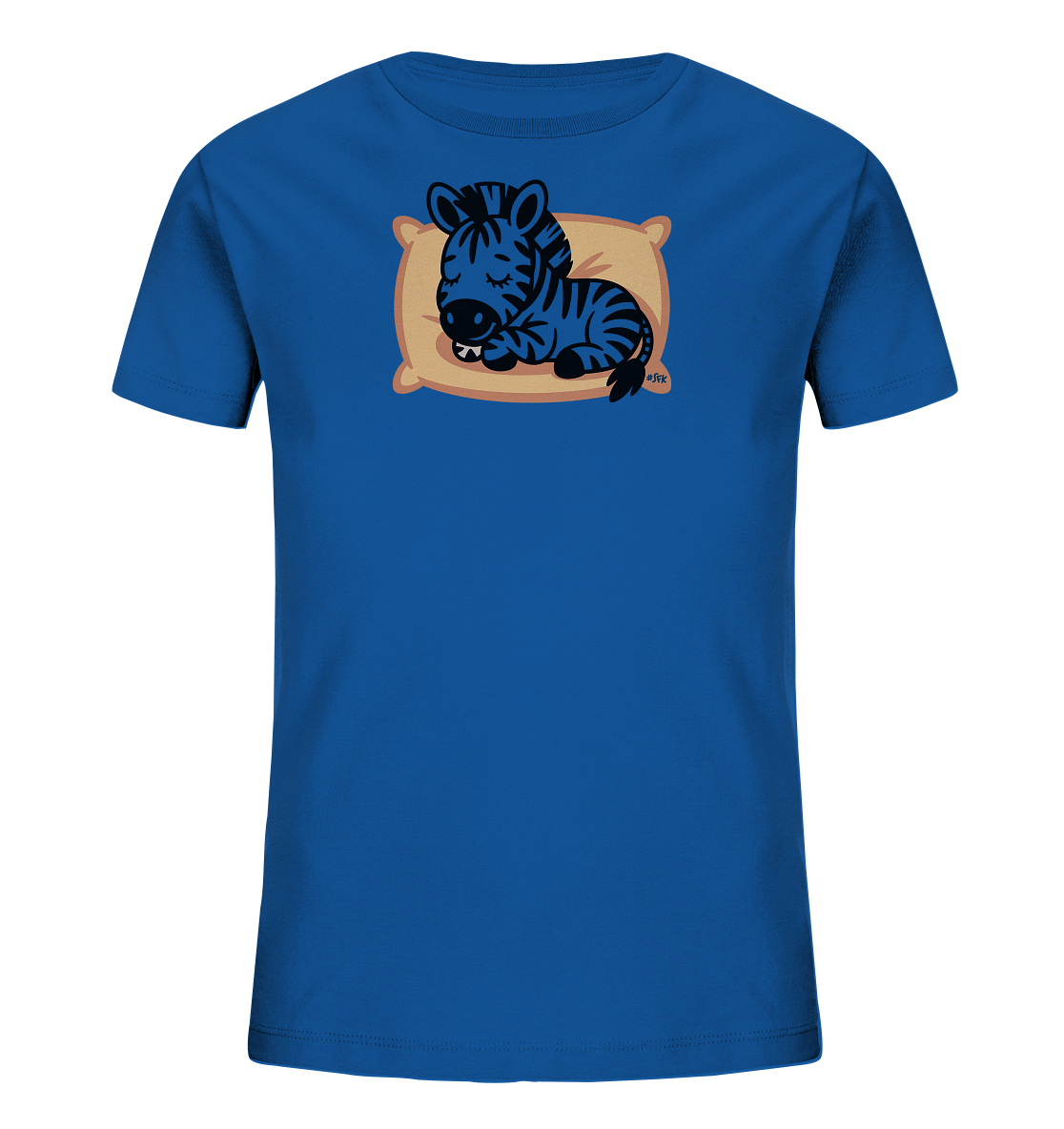 Onlineshop Shirts fuer Kinder - Das Bild zeigt ein leuchtend blaues T-Shirt fuer Kinder. Auf der Vorderseite ist ein niedliches, schlafendes Zebra auf einem beigefarbenen Kissen abgebildet. Das Zebra ist in Blautoenen mit schwarzen Streifen gehalten und wirkt sehr friedlich. Dieses verspielte Motiv verleiht dem T-Shirt einen ruhigen und ansprechenden Charakter.