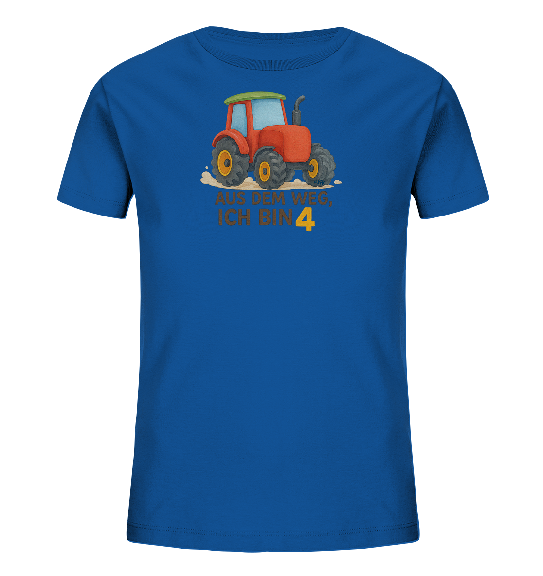 Onlineshop Shirts fuer Kinder - Das Bild zeigt ein blaues Kinder-T-Shirt mit einem farbenfrohen Aufdruck. Zu sehen ist ein roter Traktor mit gelben Raedern auf sandigem Untergrund. Darunter steht in gelber Schrift der Text "AUS DEM WEG, ICH BIN 4", wobei die Zahl Vier besonders hervorgehoben ist. Das Design ist lebendig und ideal fuer junge Traktor-Fans.