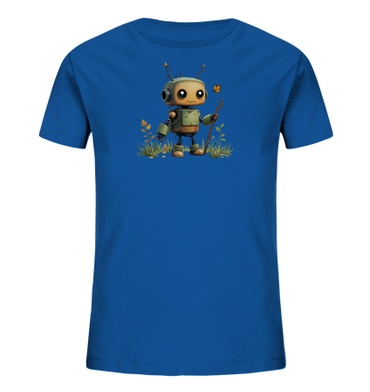 Onlineshop Shirts für Kinder - Das Bild zeigt ein leuchtend blaues T-Shirt für Kinder. Auf der Vorderseite ist eine Illustration eines niedlichen Roboters zu sehen. Der Roboter hat einen grünlich-grauen Körper, große Augen, Antennen aus Zweigen und hält einen Stock in der Hand. Er steht in einer Wiese mit Gras, Blättern und einem kleinen Schmetterling, was eine freundliche Szene darstellt.