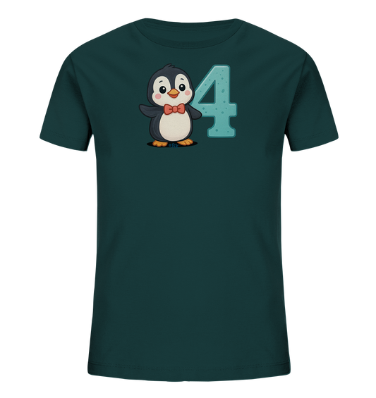 Onlineshop Shirts fuer Kinder - Das Bild zeigt ein dunkelgruenes T-Shirt fuer Kinder. Auf der Vorderseite ist eine suesse Illustration eines Pinguins mit einer roten Fliege zu sehen. Der Pinguin steht neben der Zahl "4", die in einem helleren Blauton mit gesprenkelter Textur dargestellt ist. Das Design wirkt freundlich und kindgerecht.