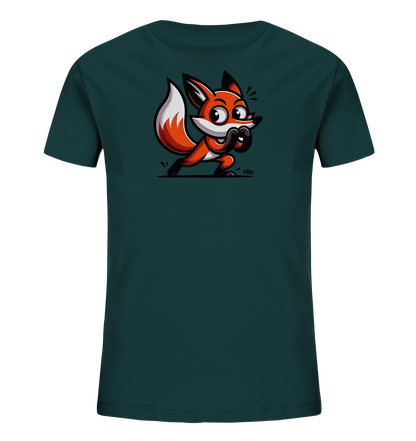 Onlineshop Shirts fuer Kinder - Dieses dunkelgruene Kinder-T-Shirt zeigt eine auffaellige Grafik eines cartoonhaften Fuchses auf der Vorderseite. Der orange-weisse Fuchs ist in einer dynamischen Pose dargestellt und scheint ueberrascht oder neugierig zu sein, mit grossen Augen und Haenden vor dem Mund. Die Illustration ist detailreich und verleiht dem Shirt einen lebendigen Charakter, ideal fuer kleine Abenteurer.
