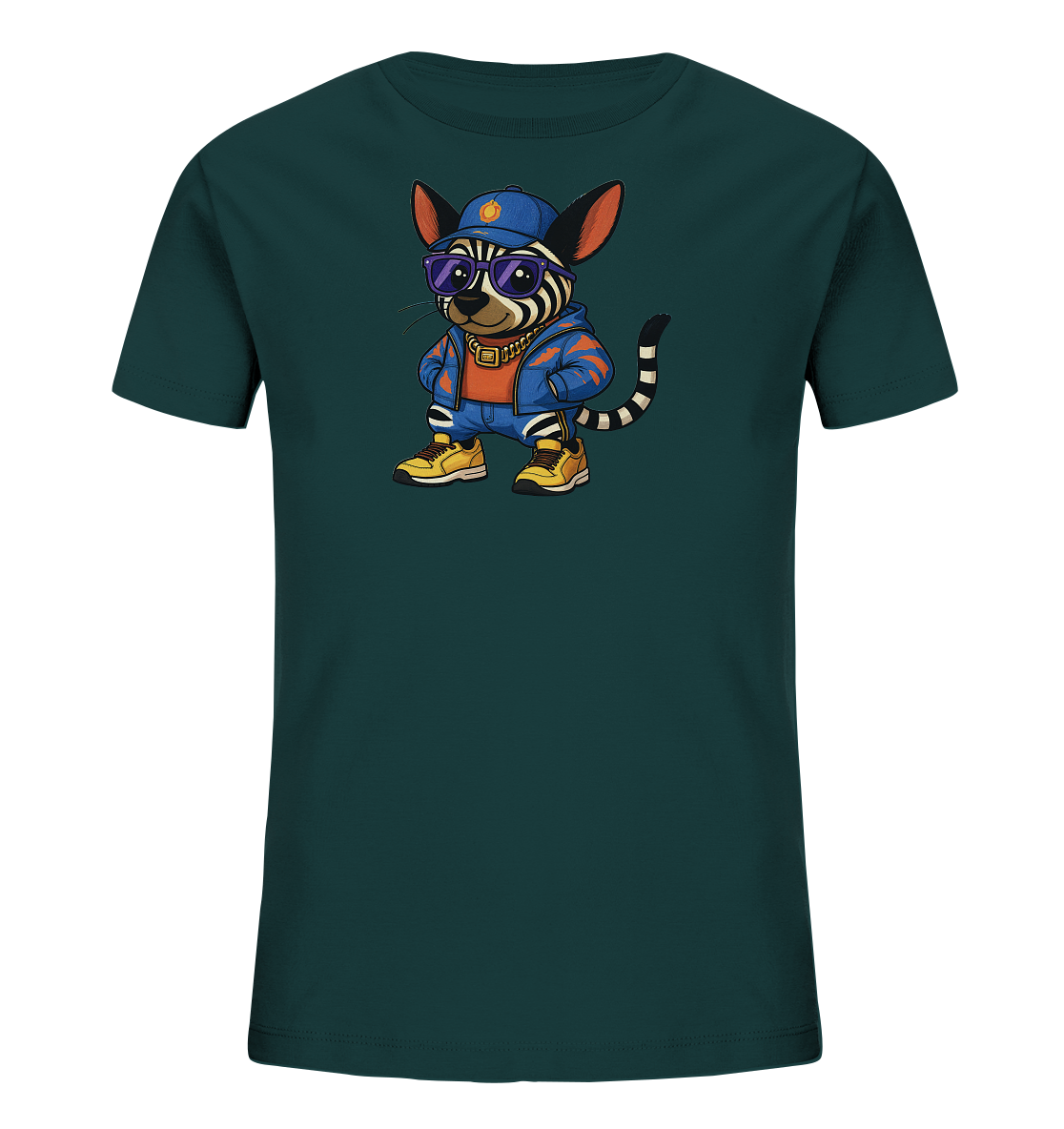 Onlineshop Shirts fuer Kinder - Das dunkelgruene T-Shirt praesentiert eine laessige Cartoon-Illustration eines gestreiften Tieres. Dieses traegt eine blaue Kappe, Sonnenbrille, eine Goldkette und sportliche Streetwear in Blau, Orange und Gelb. Das Tier ist stehend abgebildet und hat die Haende in den Hosentaschen. Das Design verleiht dem Shirt einen modernen und spielerischen Stil.