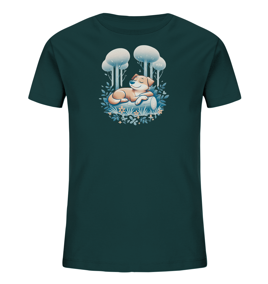 Onlineshop Shirts fuer Kinder - Das Bild zeigt ein dunkelpetrolfarbenes T-Shirt mit einem ruhigen Naturmotiv. Darauf ist ein kleiner, brauner Hund abgebildet, der friedlich auf einem Baumstamm inmitten von Pflanzen und Baeumen schlaeft. Das Design ist detailliert und in sanften Farbtoenen gehalten, was eine entspannte Atmosphaere vermittelt.