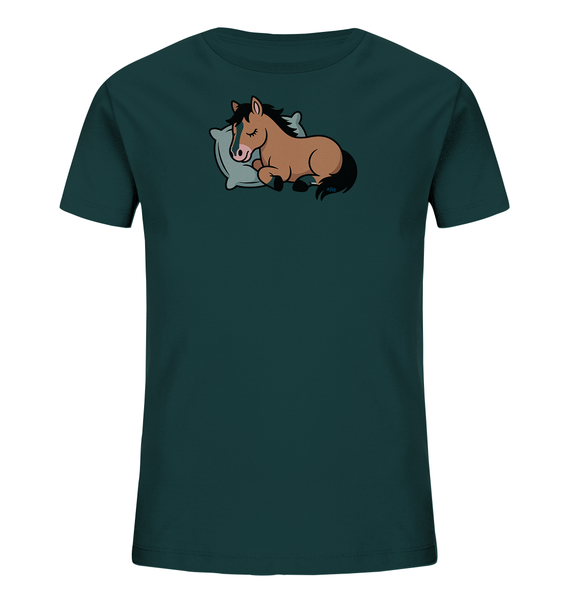 Onlineshop Shirts fuer Kinder - Das Bild zeigt ein dunkelgruenes Kinder-T-Shirt mit einer zentralen Illustration. Darauf ist ein braunes Pferd zu sehen, das friedlich auf einem hellblauen Kissen schlaeft. Das Pferd hat geschlossene Augen und eine dunkle Maehne und Schweif. Das Motiv wirkt ruhig und verspielt, ideal fuer Kinder.