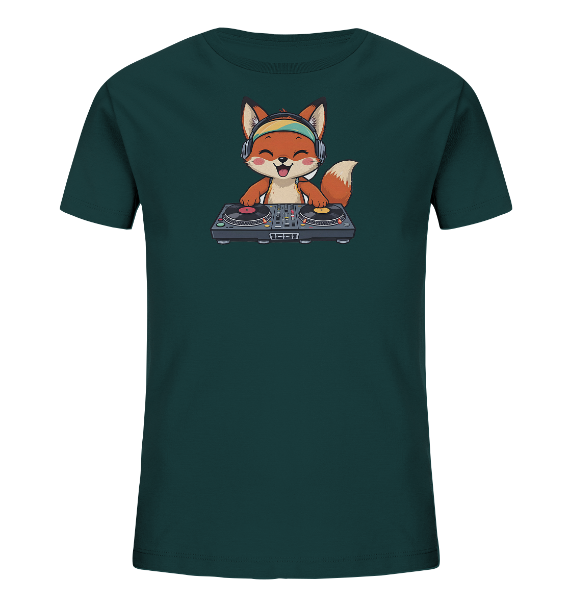 Onlineshop Shirts fuer Kinder - Das Bild zeigt ein dunkelgruenes Kinder-T-Shirt mit einem farbenfrohen Aufdruck. Im Zentrum des Designs ist ein suesser Cartoon-Fuchs zu sehen, der Kopfhoerer traegt und an einem DJ-Mischpult steht. Der Fuchs lacht froehlich und hat die Pfoten auf den Plattenspielern. Dieses verspielte Motiv verleiht dem T-Shirt eine lebendige und unterhaltsame Ausstrahlung.