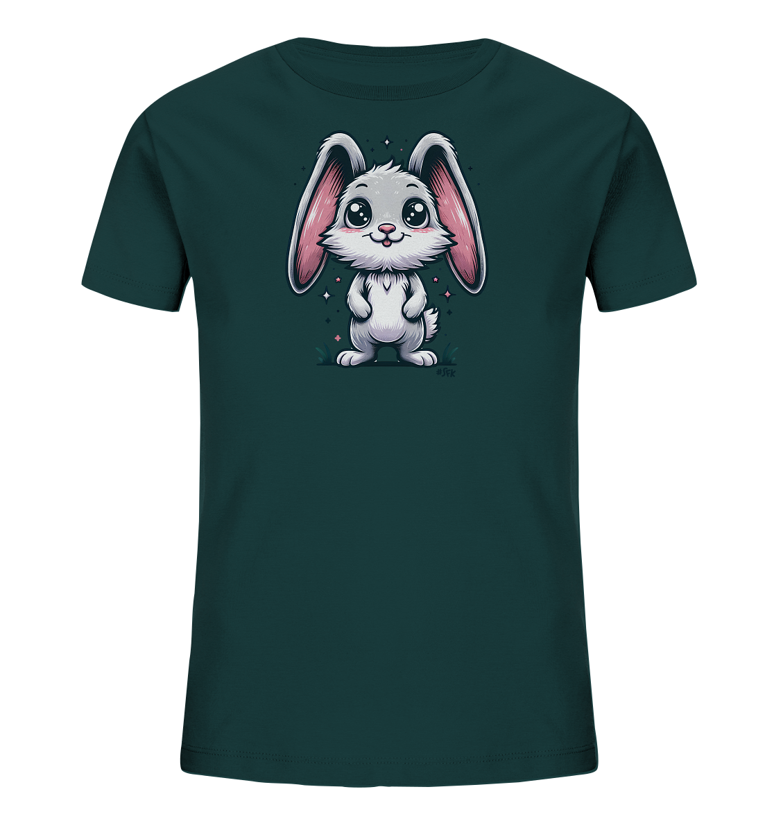 Onlineshop Shirts fuer Kinder - Das Bild zeigt ein dunkelgruenes T-Shirt fuer Kinder mit einem niedlichen, weissen Cartoon-Haeschen auf der Vorderseite. Das Haeschen hat grosse Ohren, strahlende Augen und steht auf einem kleinen Stueck Gras mit funkelnden Details. Die Illustration ist farbenfroh und detailreich gestaltet.