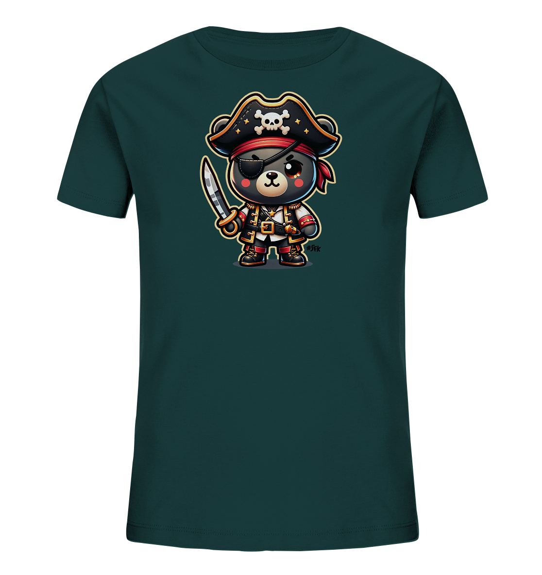 Onlineshop Shirts fuer Kinder - Dieses dunkelgruene T-Shirt fuer Kinder zeigt eine Illustration eines niedlichen, cartoonhaften Baeren in einem Piratenkostuem. Der Baer traegt einen Piratenhut mit Totenkopf, eine Augenklappe, ein rotes Halstuch und haelt ein Schwert. Sein Outfit ist detailliert gestaltet mit Guertel und roten Akzenten. Das Design ist verspielt und abenteuerlich.