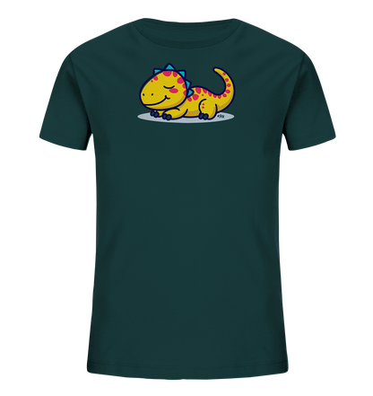 Onlineshop Shirts fuer Kinder - Das Bild zeigt ein dunkelblaugruenes Kinder-T-Shirt mit einem niedlichen gelben Dinosaurier-Motiv auf der Vorderseite. Der Cartoon-Dino liegt entspannt da, hat geschlossene Augen und laechelt. Er ist mit rosa Punkten und blau-rosa Stacheln verziert und ruht auf einer hellgrauen Flaeche. Das Design wirkt verspielt und freundlich, passend fuer Kinder.