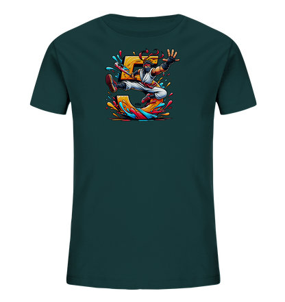Kinder T-Shirt mit springendem Ninja, großer Zahl 5 und bunten Farbspritzern